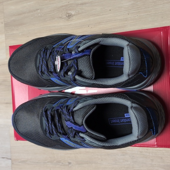 New Balance Women's 410 V8 Trail Running Shoes - Picture 6 of 6